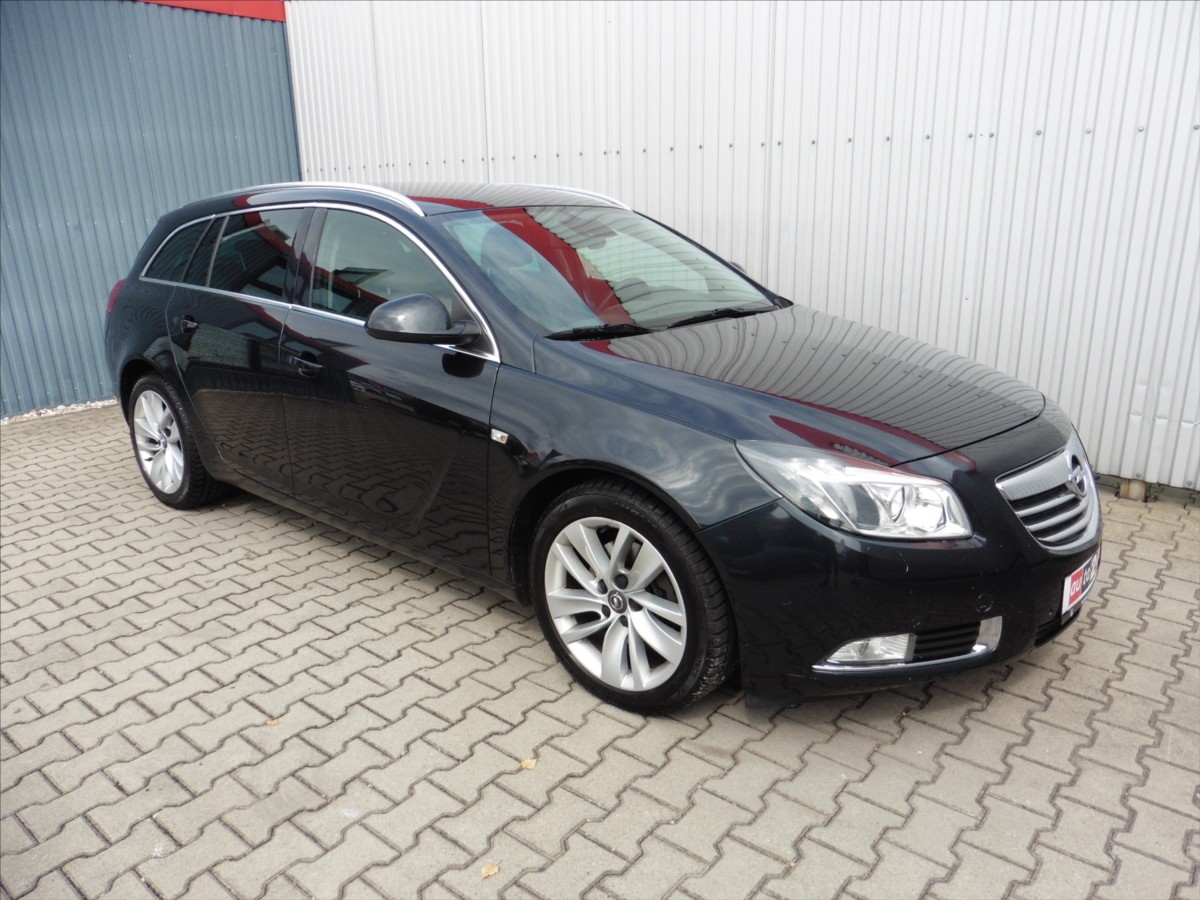opel-insignia-2-0-cosmo-sports-tourer - 1