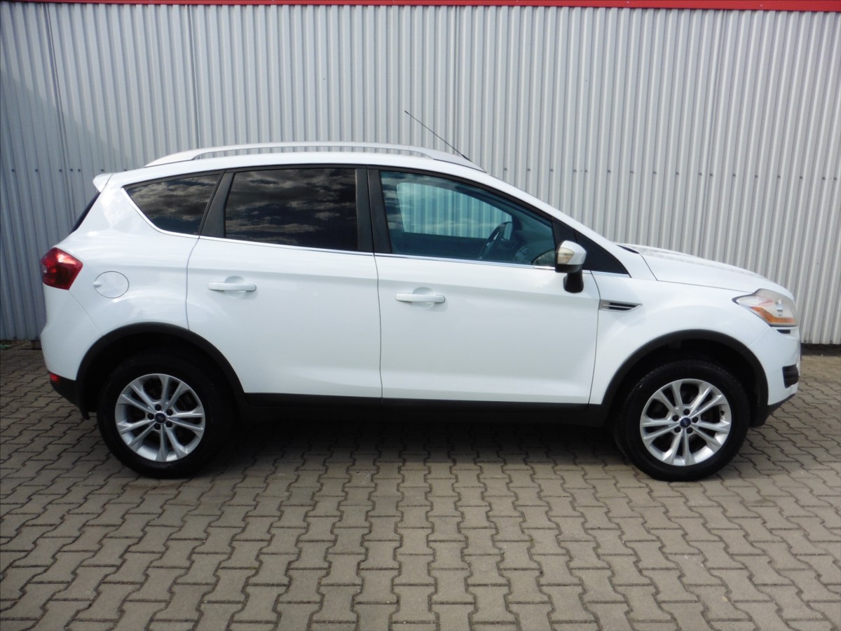 ford-kuga-2-0-tdci-titanium-4x4 - 2