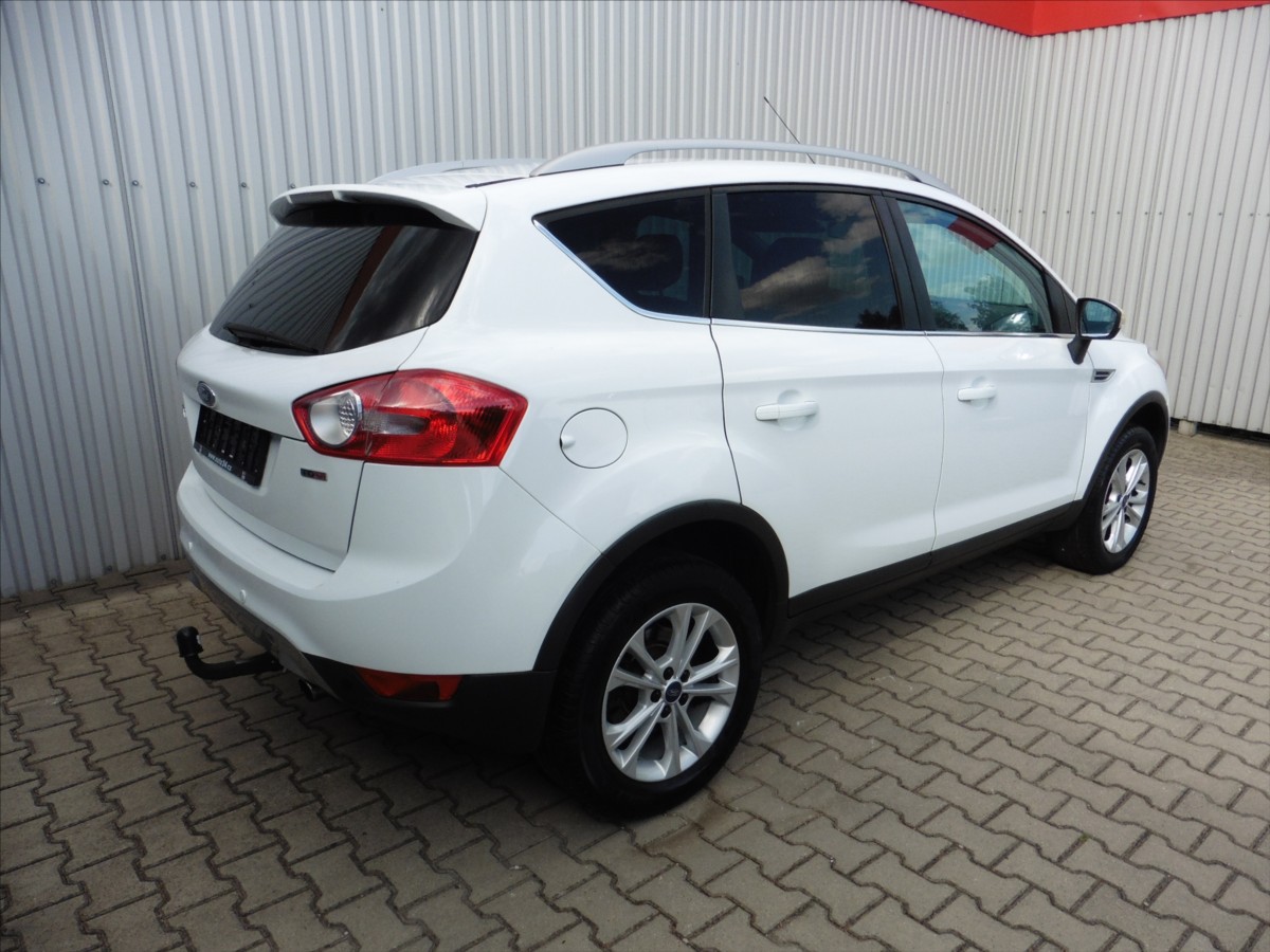 ford-kuga-2-0-tdci-titanium-4x4 - 3