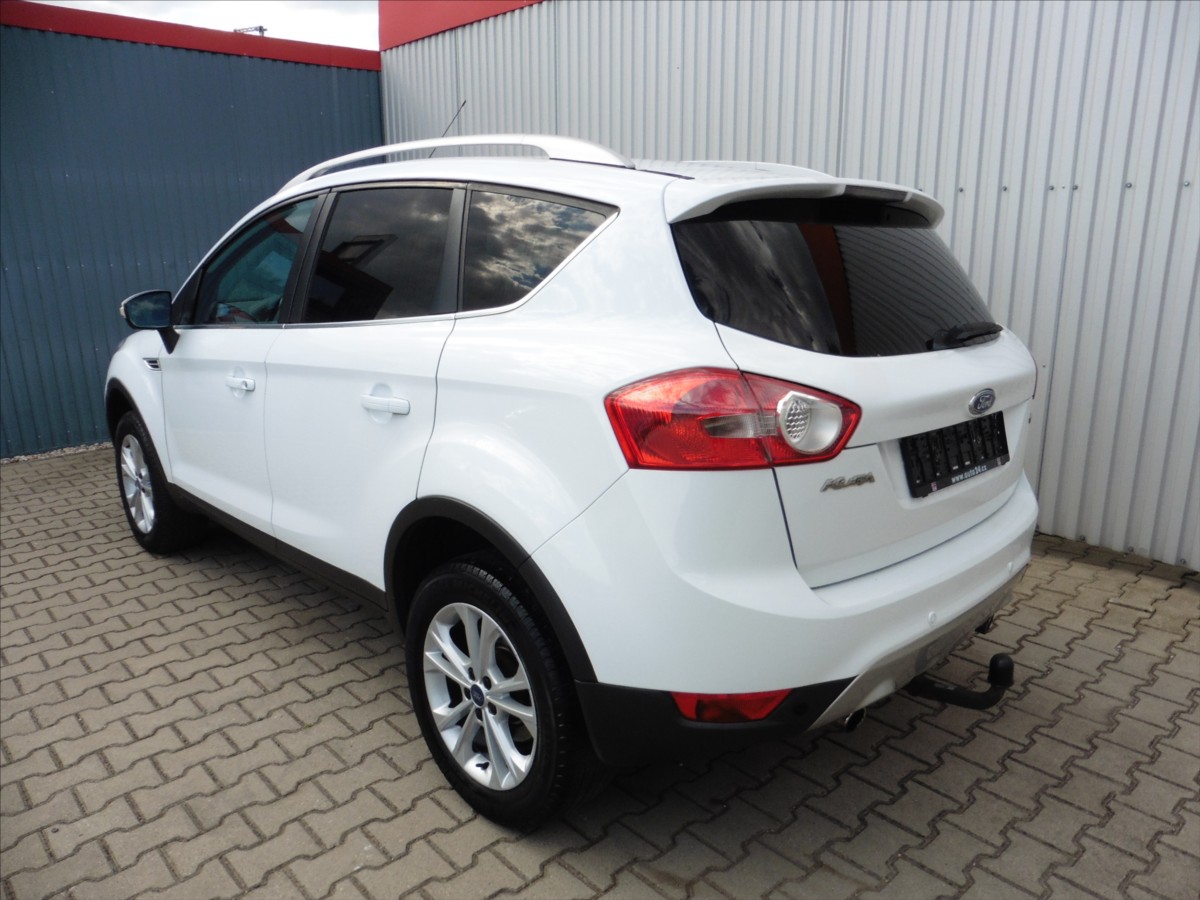 ford-kuga-2-0-tdci-titanium-4x4 - 5