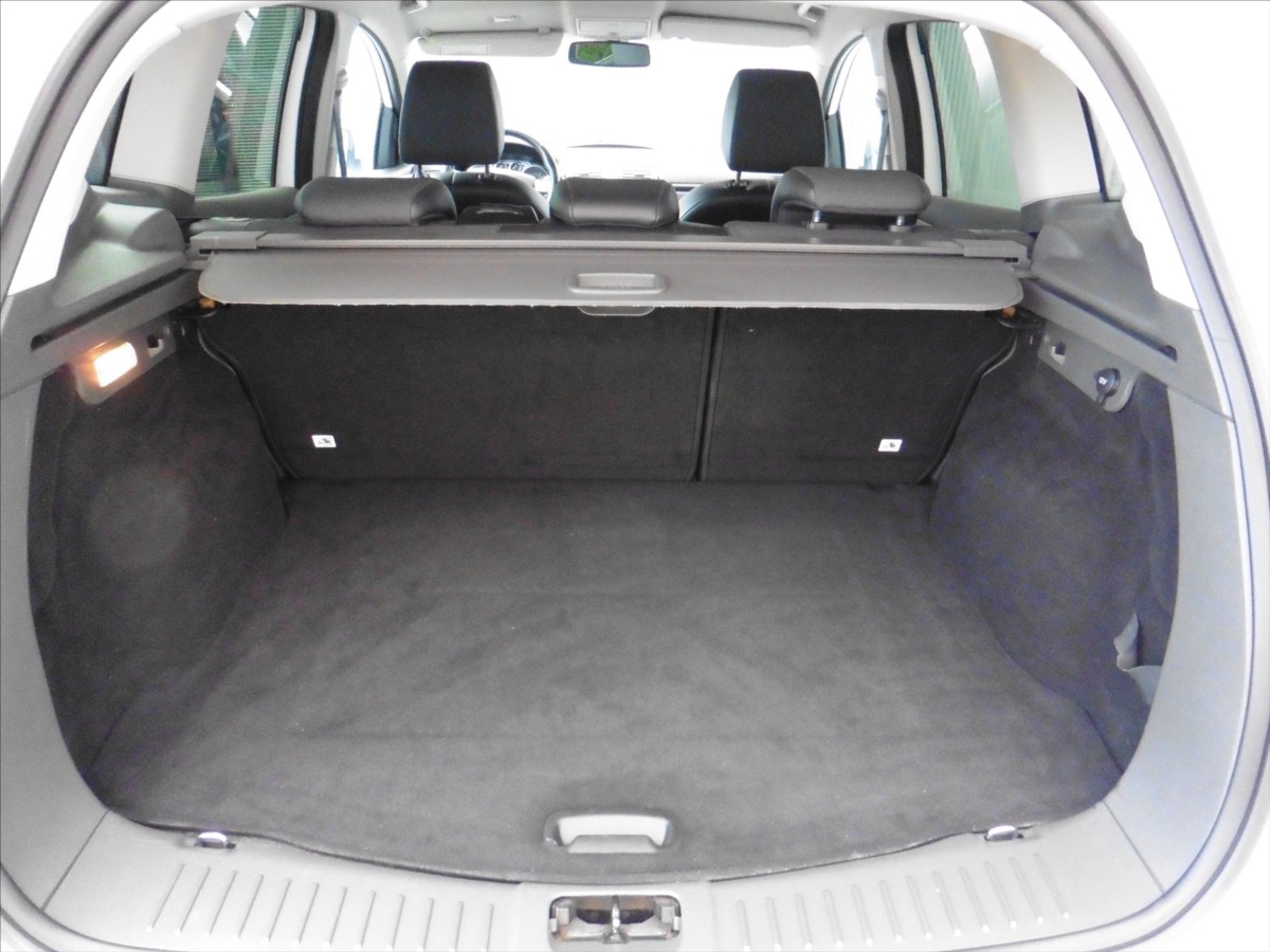 ford-kuga-2-0-tdci-titanium-4x4 - 7