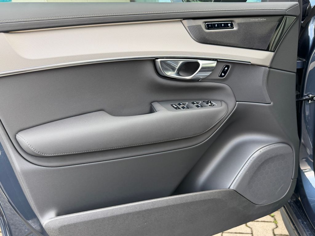 volvo-xc90-b5-plus-black-edition-vzduch - 7