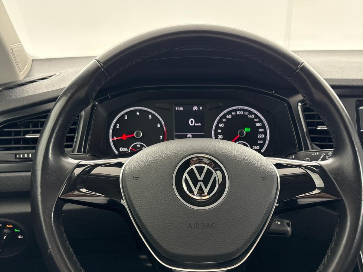 volkswagen-t-roc-1-5-tsi-7dsg - 9