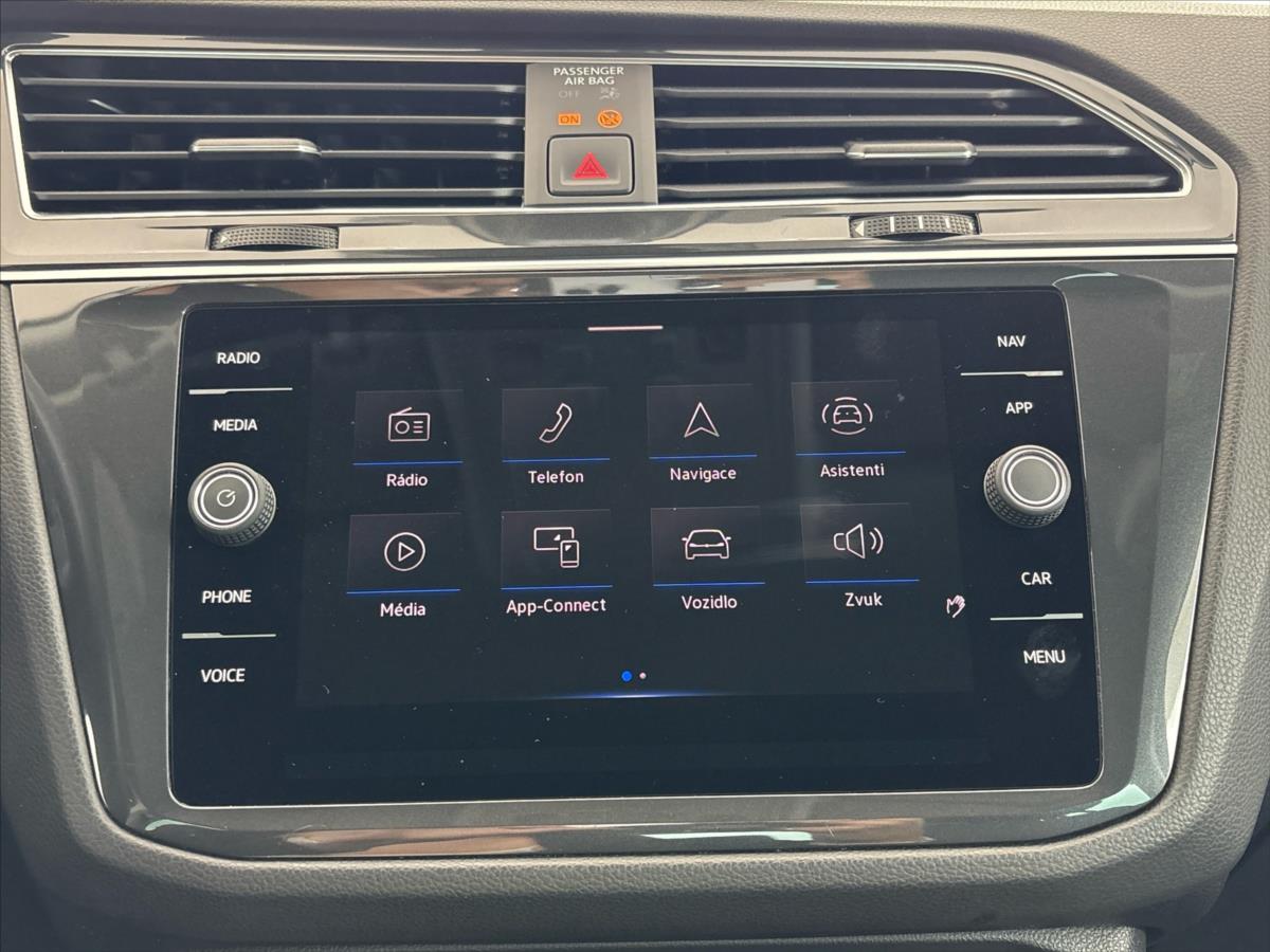 volkswagen-tiguan-1-5-tsi-life-7dsg - 6