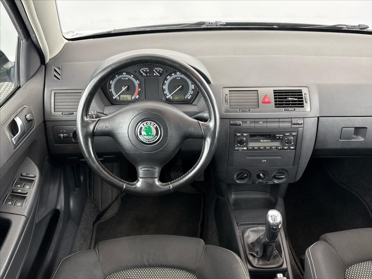 skoda-fabia-2-0-elegance-combi - 4