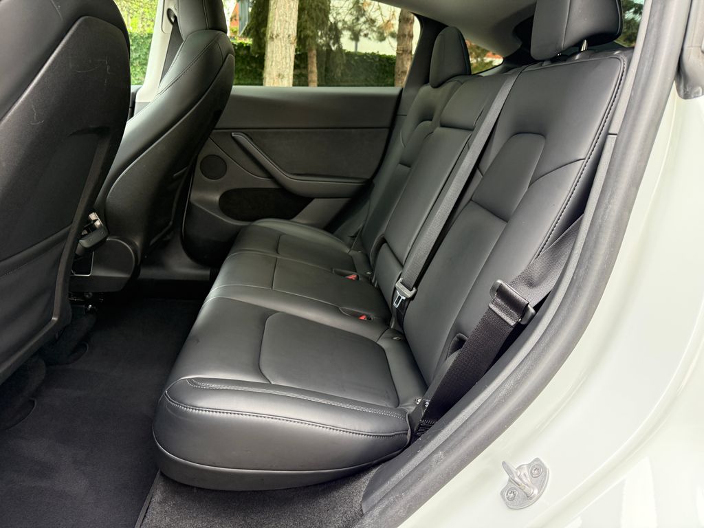 tesla-model-y-lr-awd-tazne-zaruka-tesla - 8