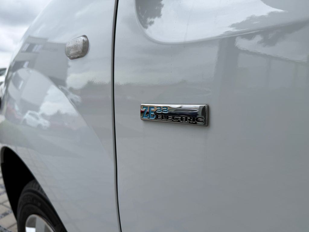 renault-kangoo-ze33-ac-vyhrev-sedacek - 5