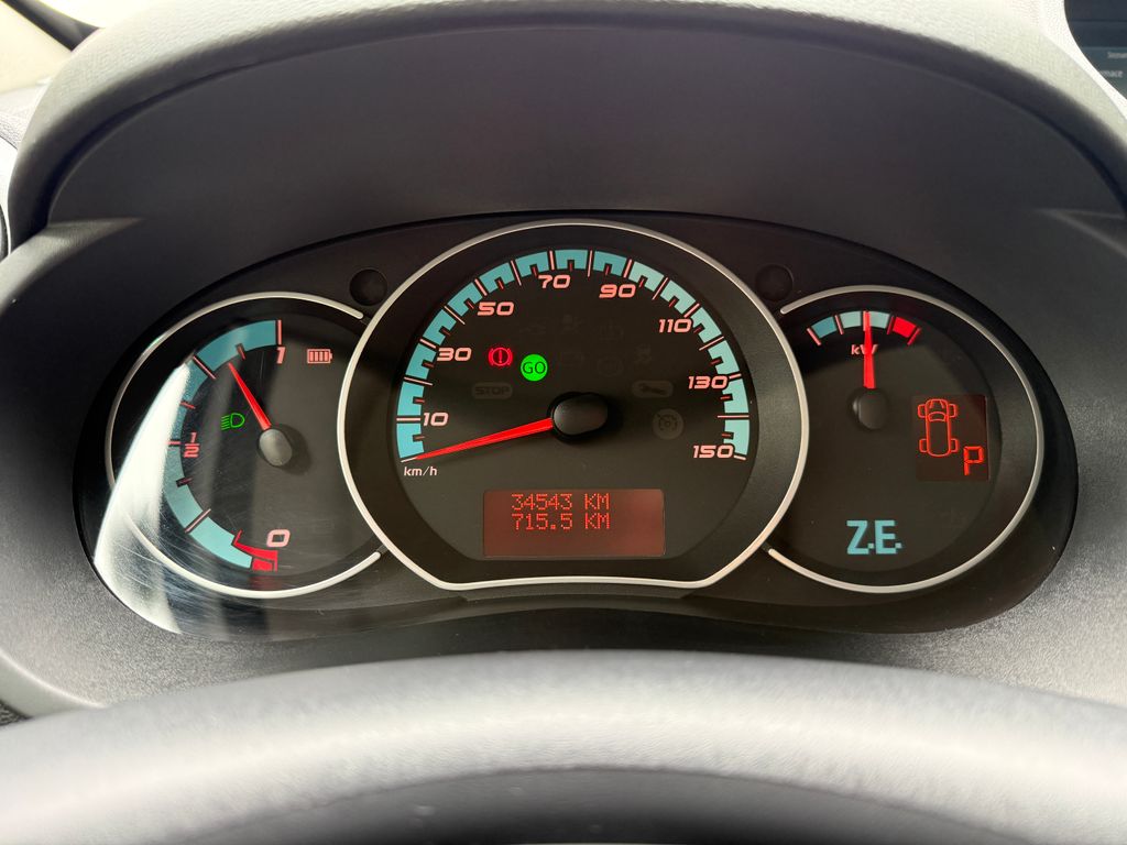 renault-kangoo-ze33-ac-vyhrev-sedacek - 9