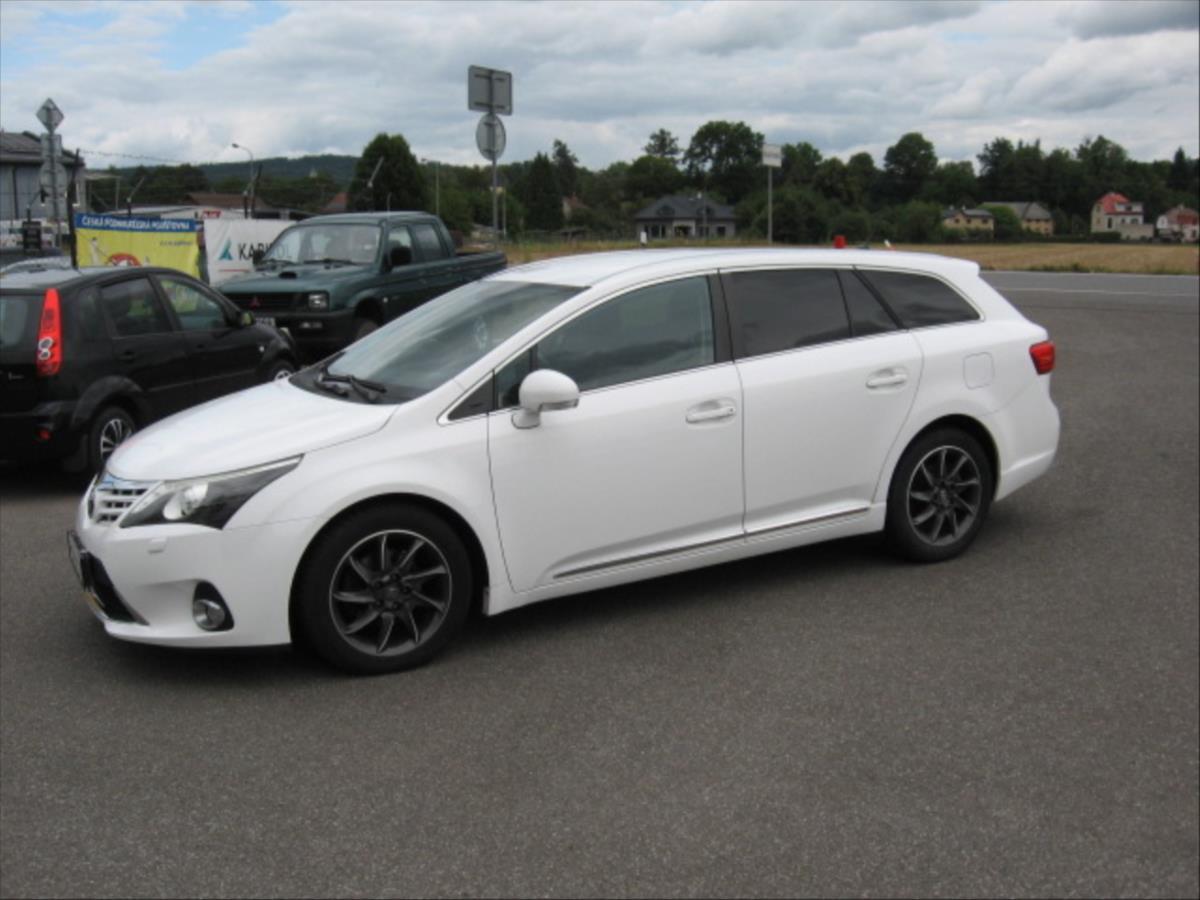 toyota-avensis-2-0-d-4d-gustav - 1