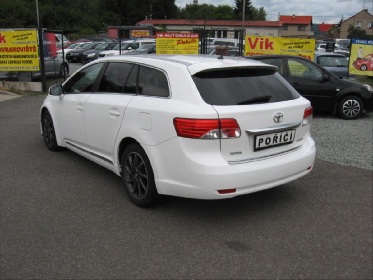 toyota-avensis-2-0-d-4d-gustav - 4