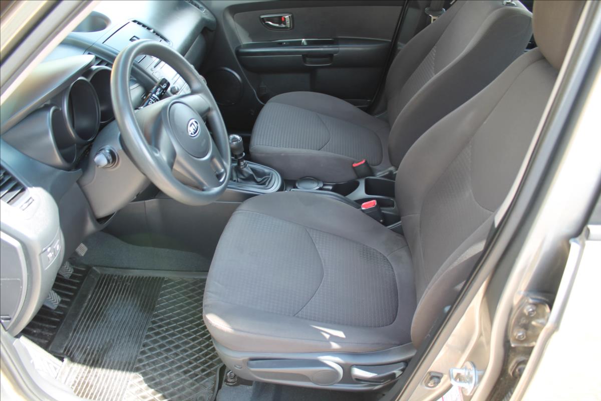 kia-soul-1-6-cvvt-93kw-cr-1-majitel - 6