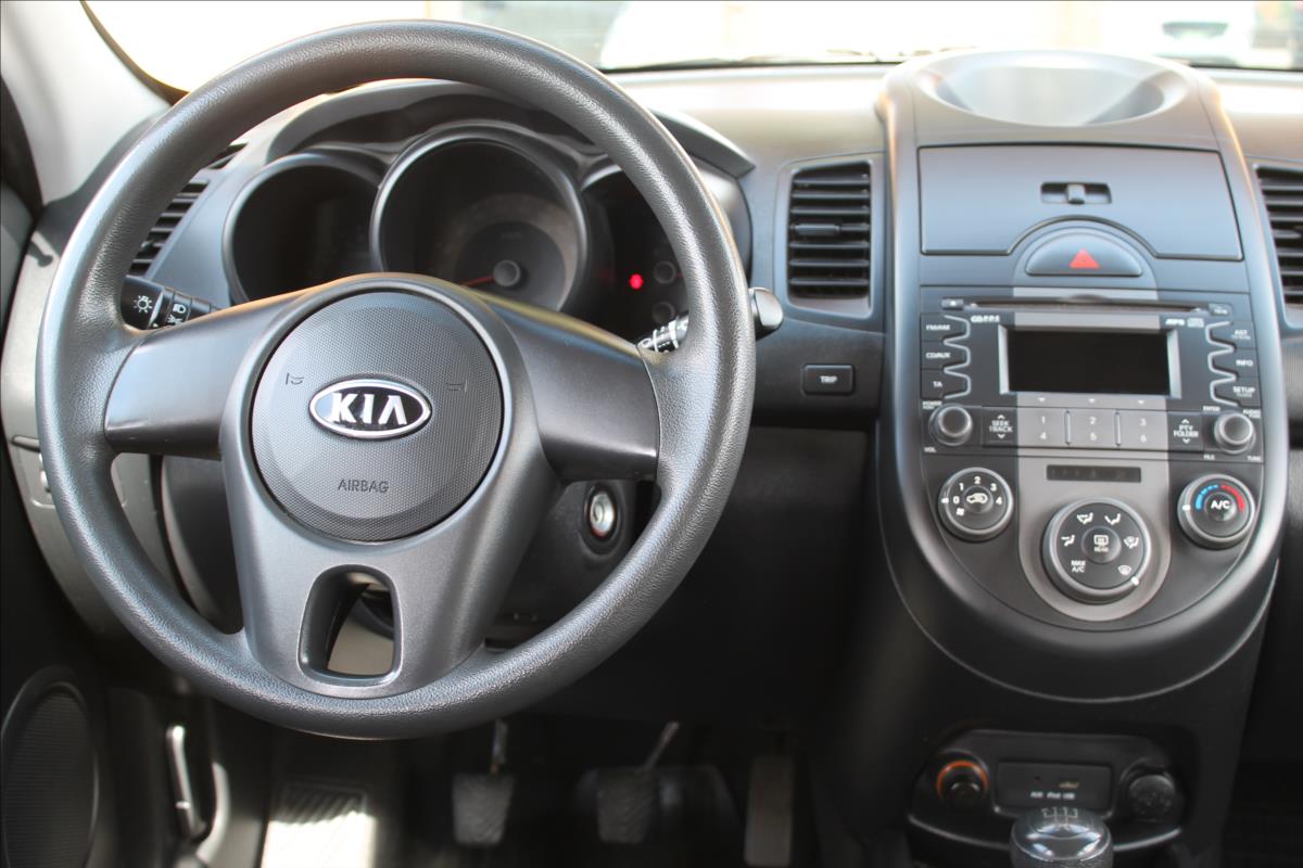 kia-soul-1-6-cvvt-93kw-cr-1-majitel - 9