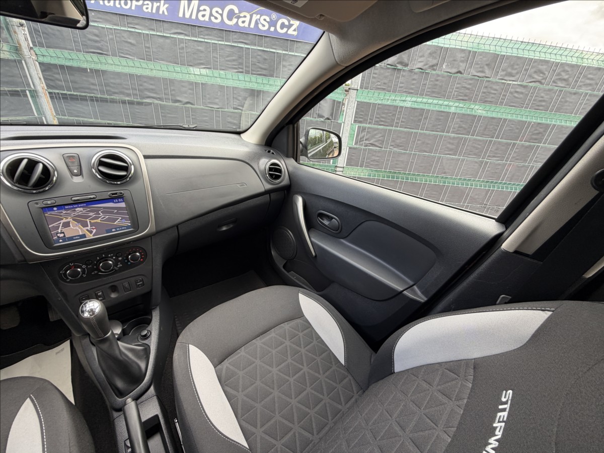 dacia-sandero-0-9-tce-stepway - 9