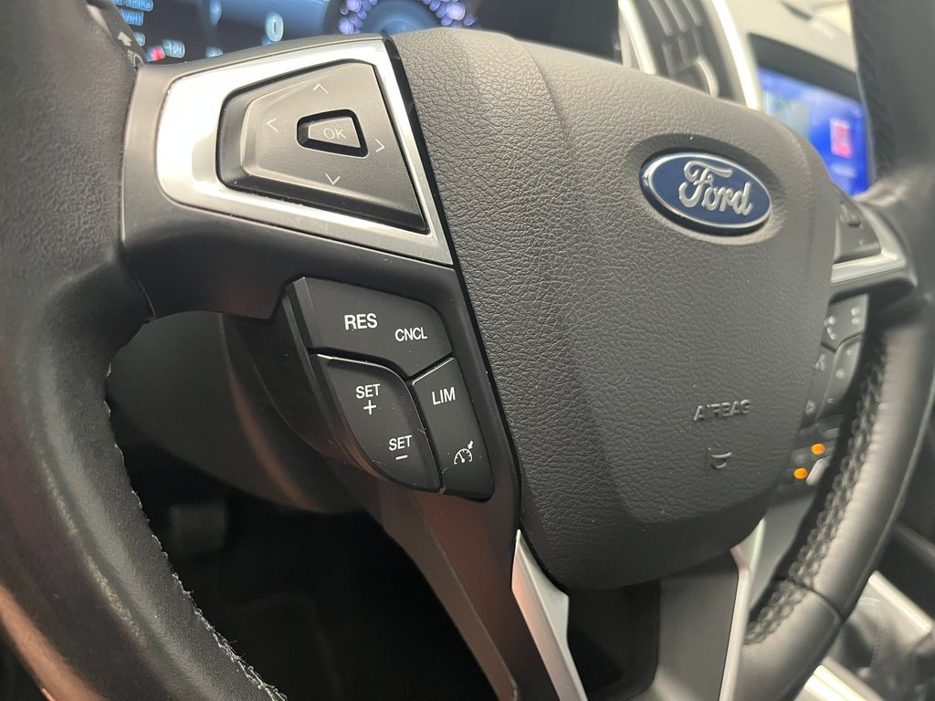 ford-s-max-110-kw-manual-rezervovano - 9