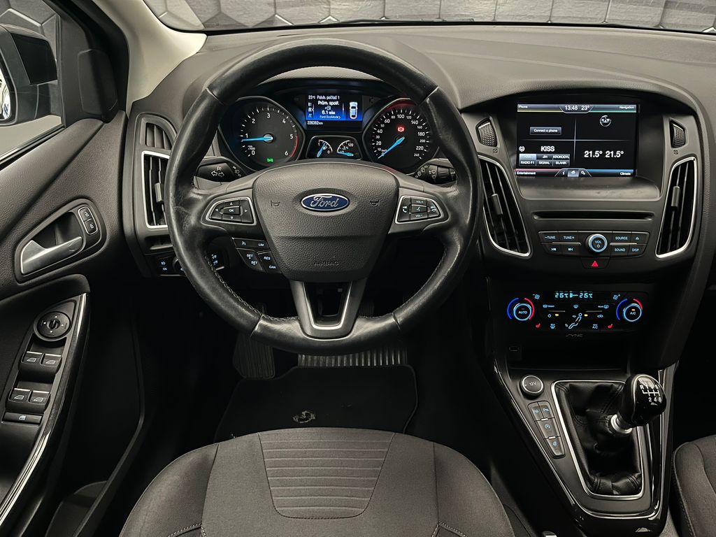 ford-focus-2-0-tdci-110kw-sport - 7