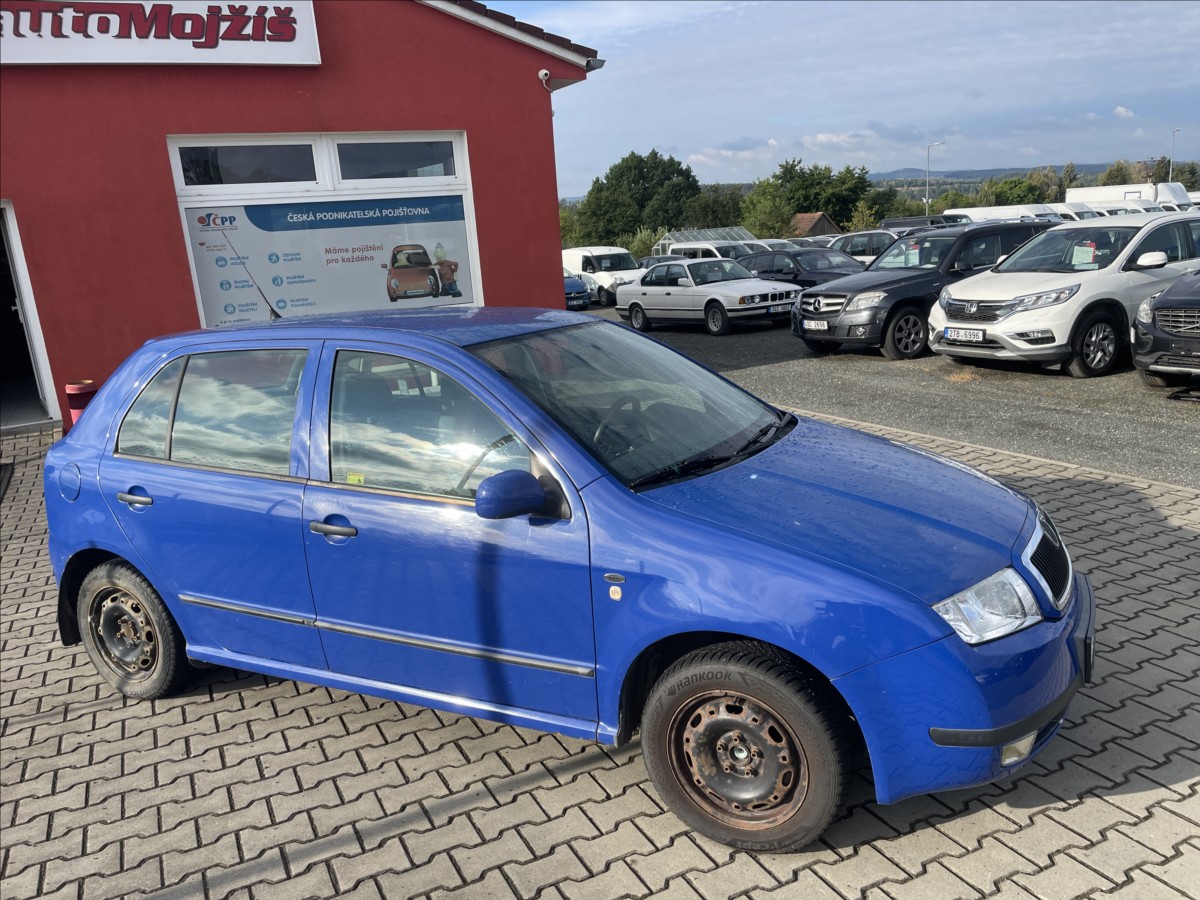 skoda-fabia-1-4-mpi-50-kw-2-majitel-od-roku-2006 - 8