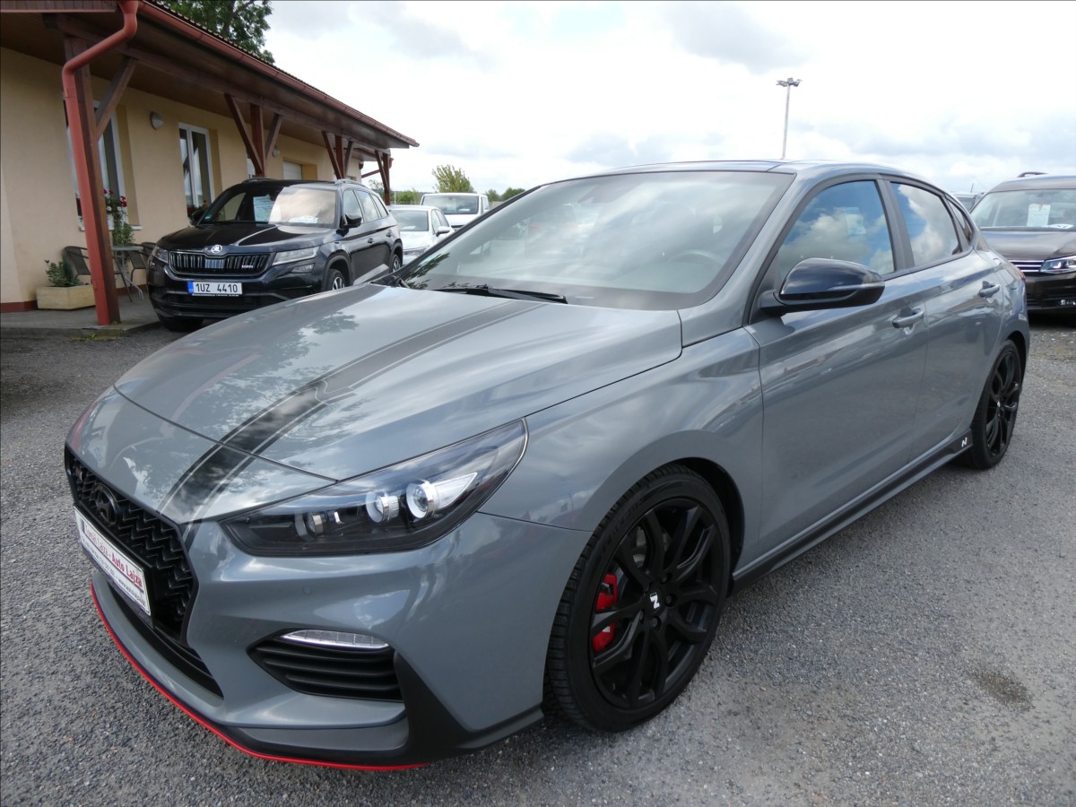hyundai-i30-2-0-i-n-202kw-serviska - 2