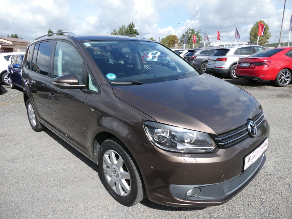Volkswagen Touran 1,6 TDi 77kW CUP,7.míst,navigace