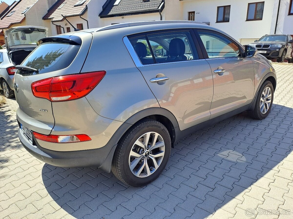 kia-sportage-2-0-km-142-000-4-4 - 4