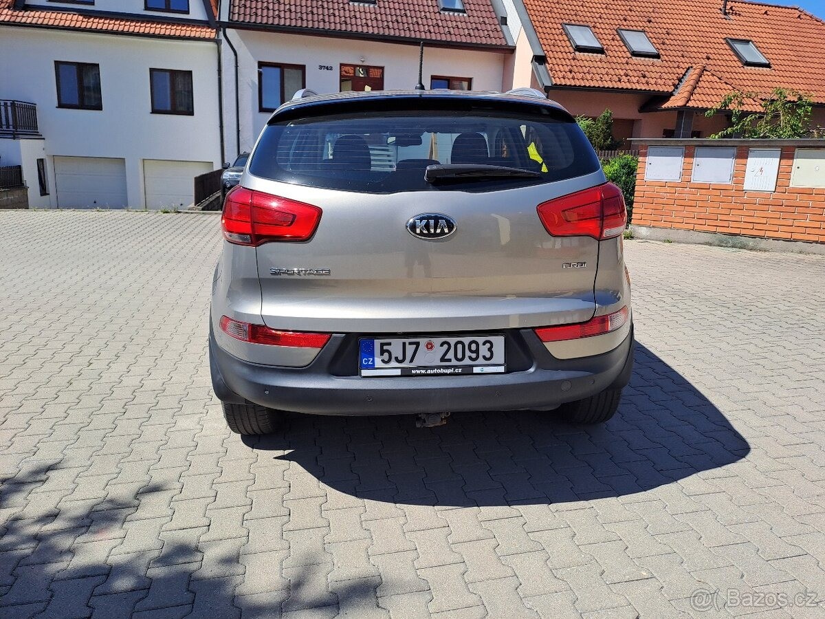 kia-sportage-2-0-km-142-000-4-4 - 5
