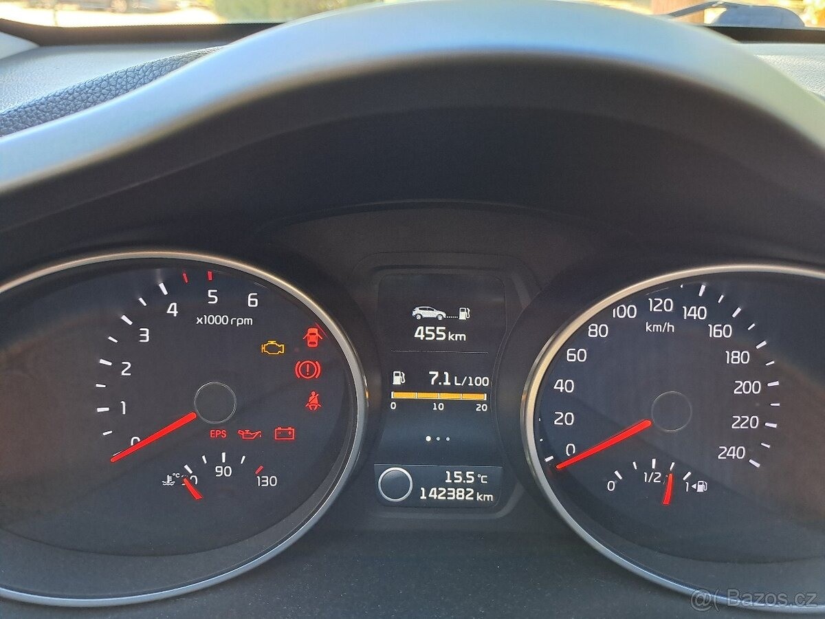 kia-sportage-2-0-km-142-000-4-4 - 8