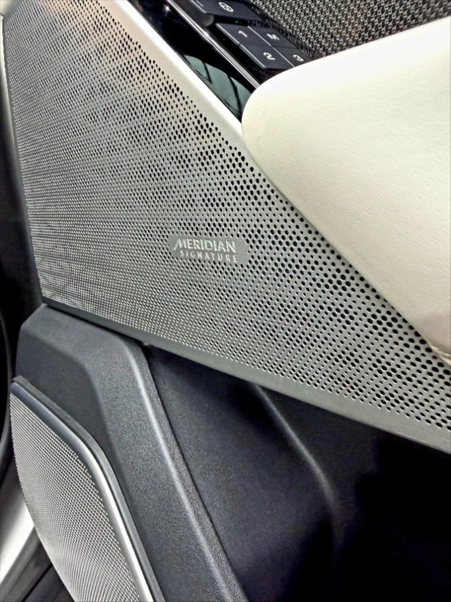 land-rover-range-rover-velar-3-0-v6-first-edition-diesel-hse - 6