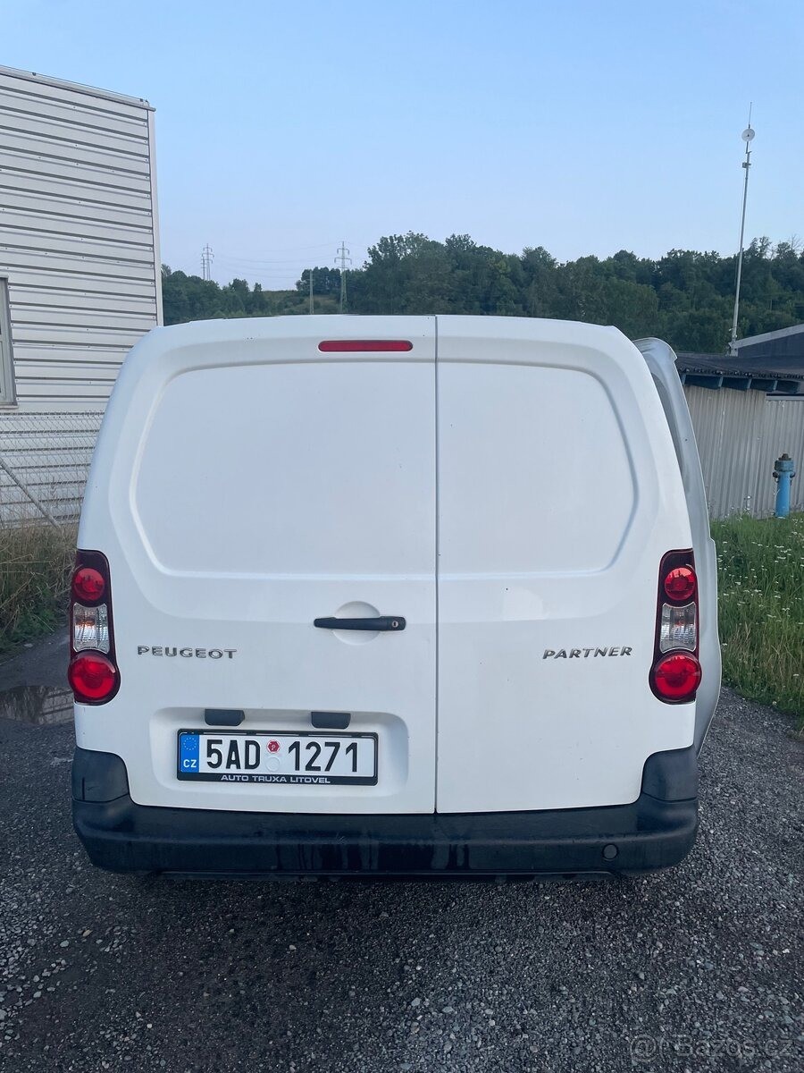 peugeot-partner-1-6-2015 - 4