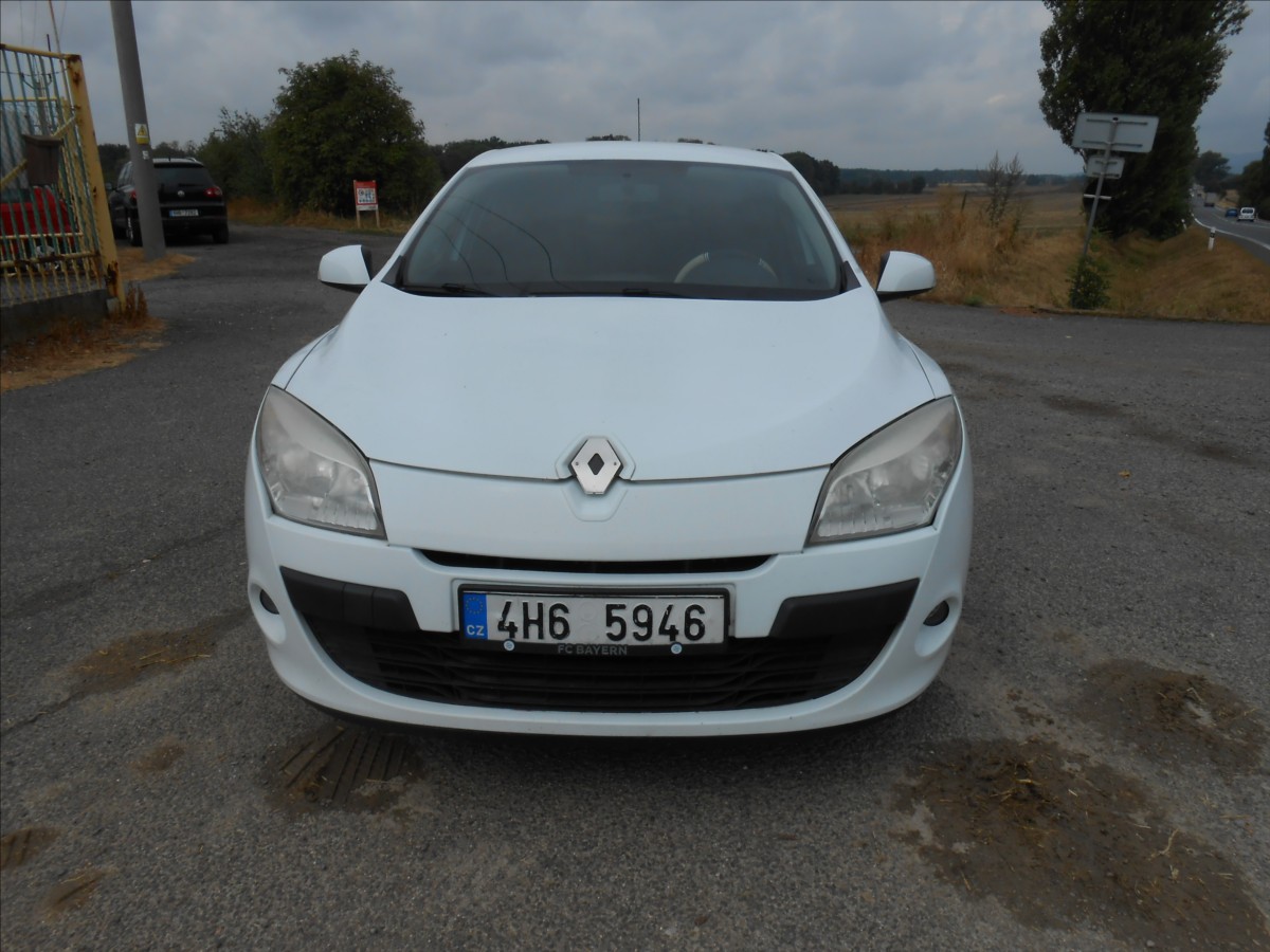 renault-megane-1-6-i-74-kw-cz-historie-megane - 3
