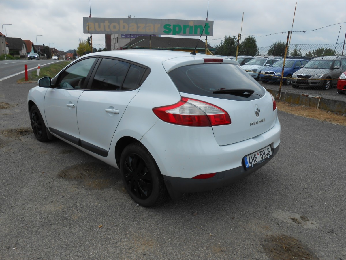 renault-megane-1-6-i-74-kw-cz-historie-megane - 9