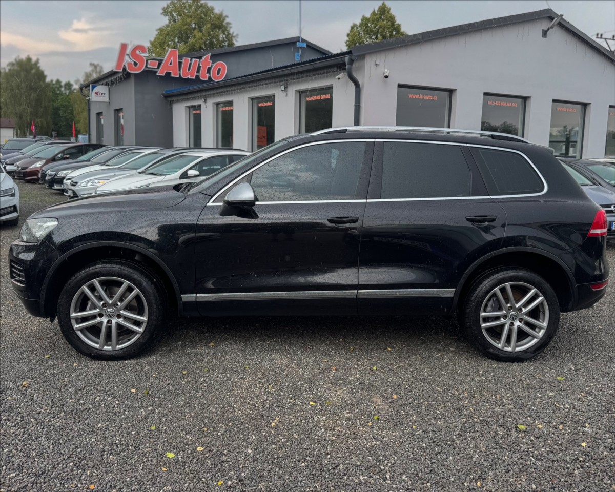 volkswagen-touareg-4-2-tdi-4x4-po-velkem-servisu - 7