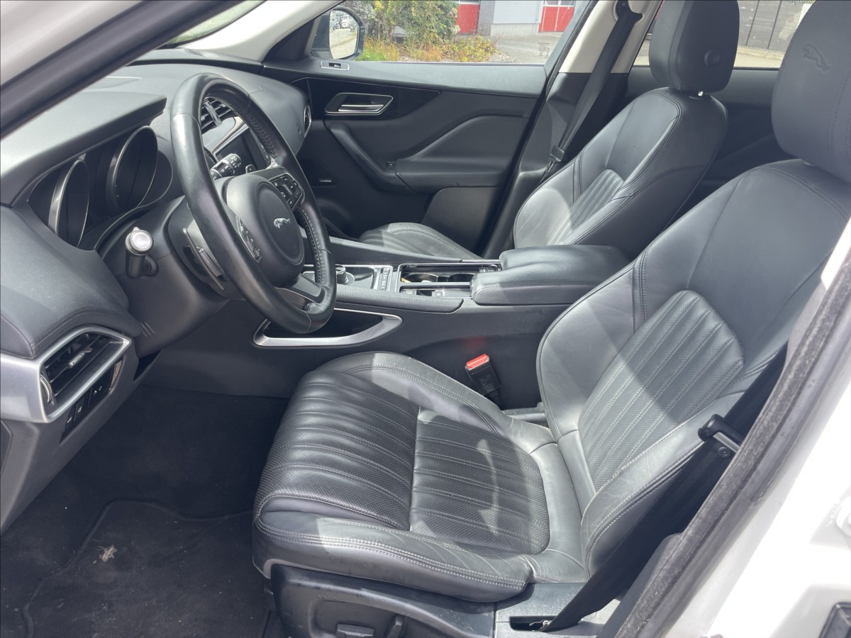 jaguar-f-pace-3-0-d-221kw-awd-aut-dph - 6