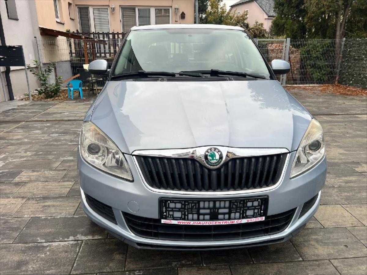 skoda-fabia-1-6-tdi-cr-55kw-elegance - 8