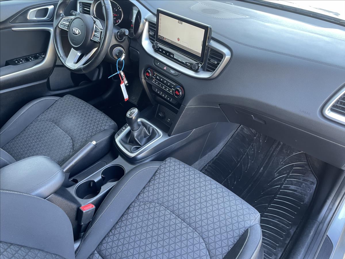 kia-ceed-1-4-t-gdi-top - 5