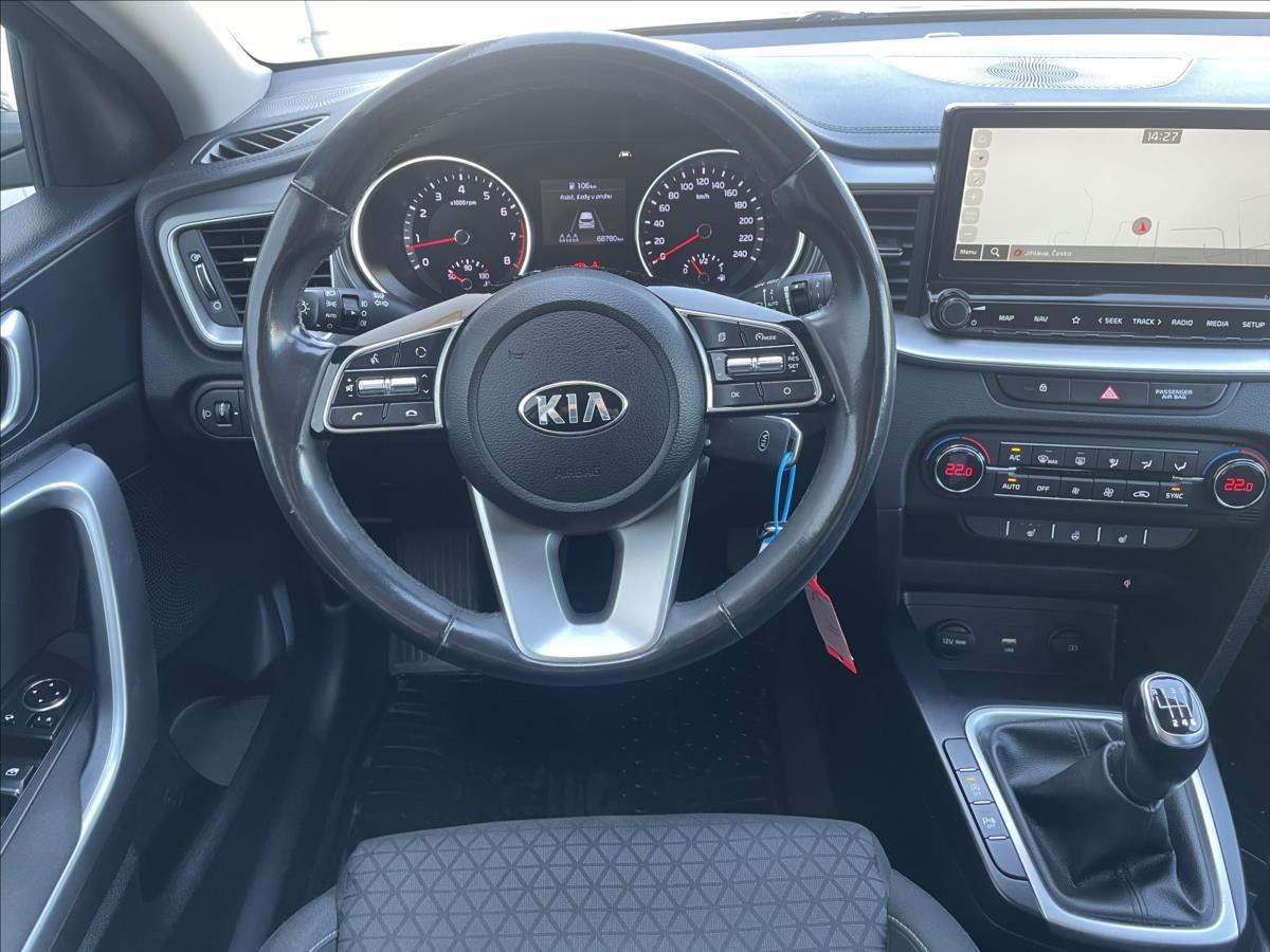 kia-ceed-1-4-t-gdi-top - 9