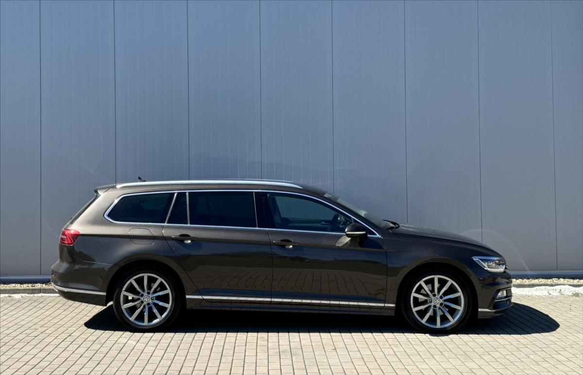 volkswagen-passat-2-0-2-0-tdi-110kw-dsg-r-line-2-0-tdi-110kw-dsg-r-line - 7