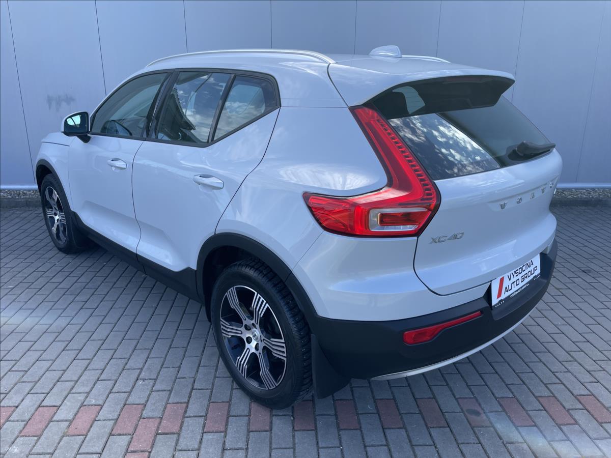 volvo-xc40-2-0-d3-drive-e-momentum-pro-aut - 1