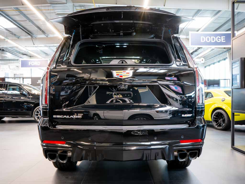 cadillac-escalade-6-2-v-supercharged-682-hp-2025 - 5