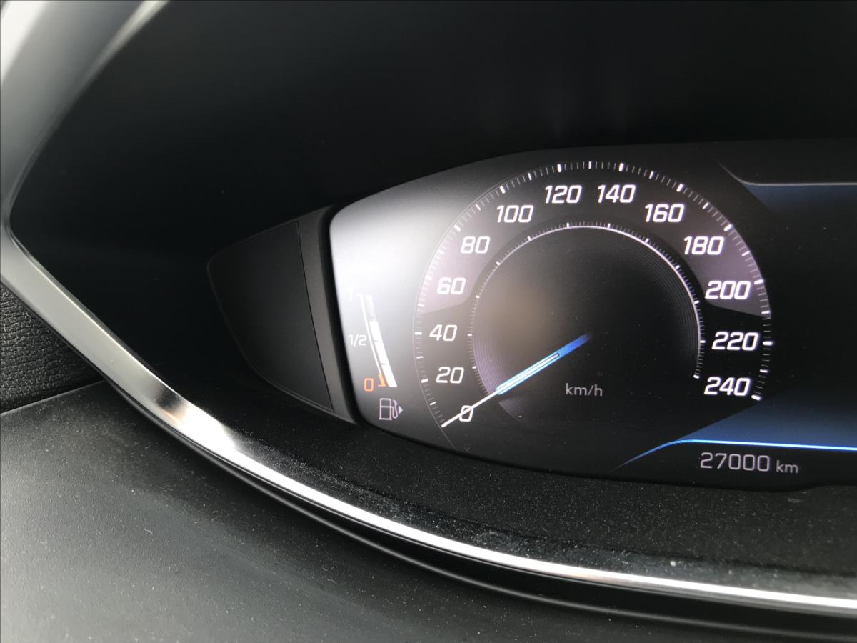 peugeot-3008-1-5-1-5-bluehdi-130-eat8-96kw - 9