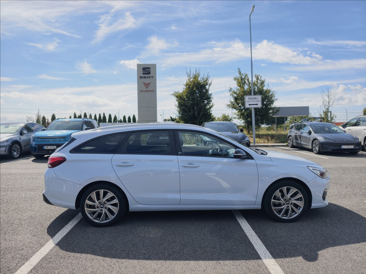 hyundai-i30-1-4-t-gdi-style-go-mt-tazne-zar - 7