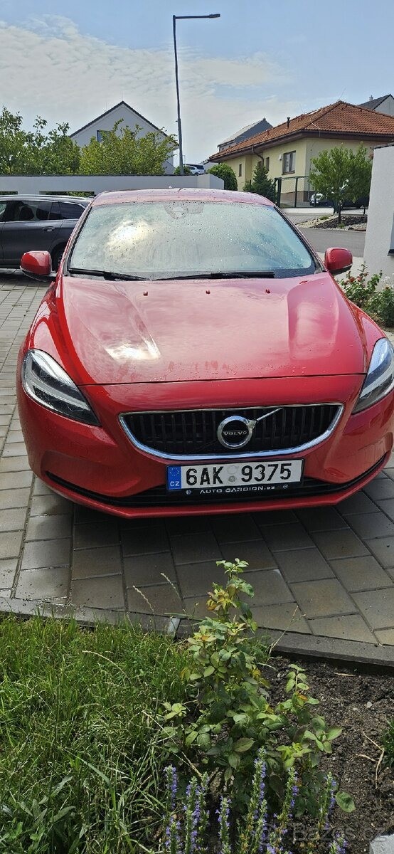 Volvo V40 D2