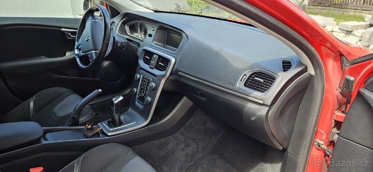 volvo-v40-d2 - 9