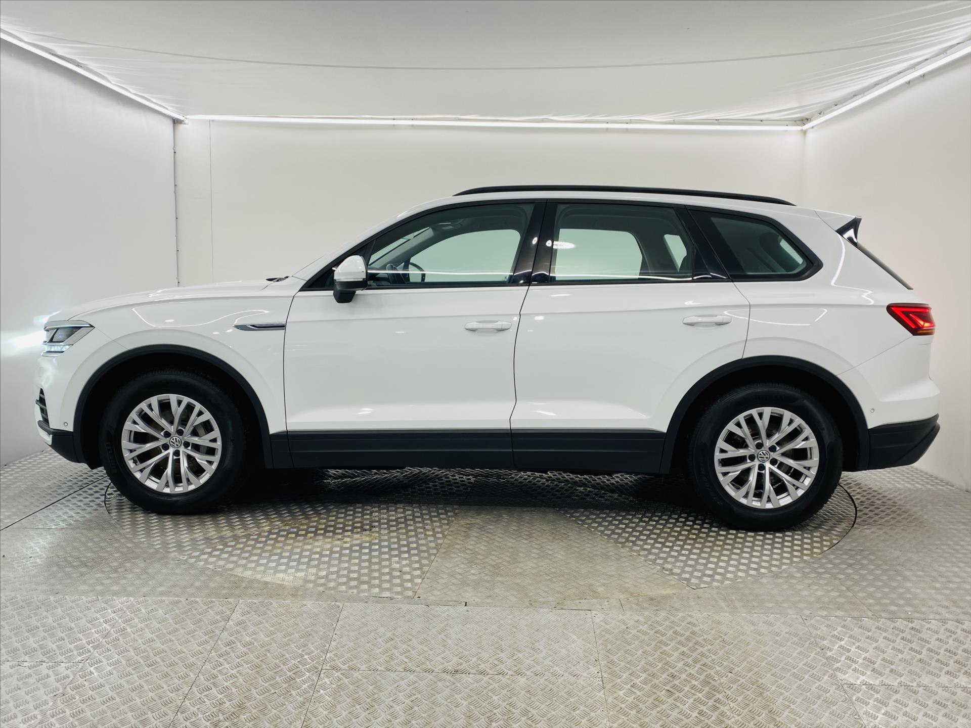volkswagen-touareg-3-0-tdi-170-kw-4mot - 2