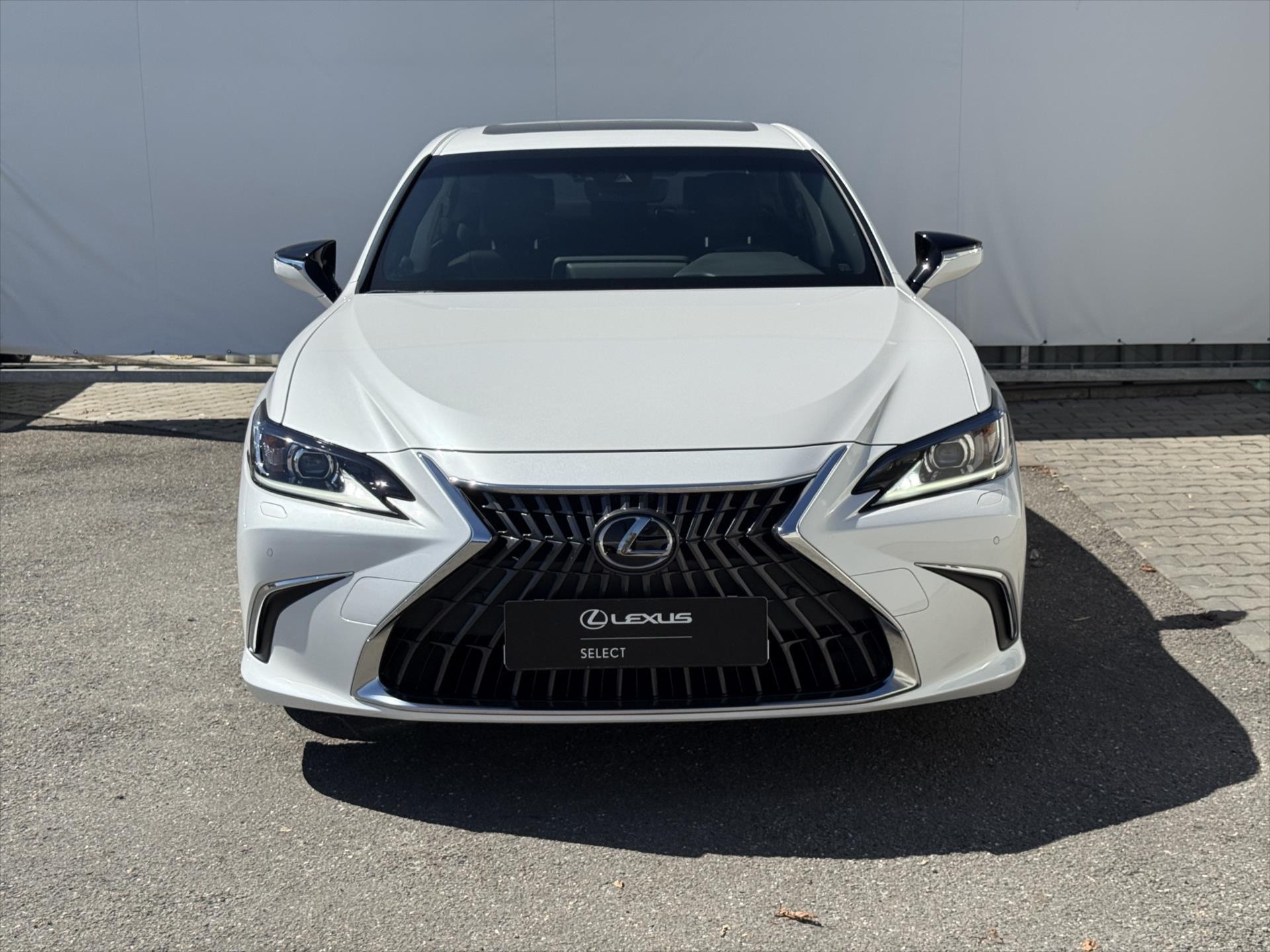 lexus-es-300h-2-5-limited-edition-es - 1