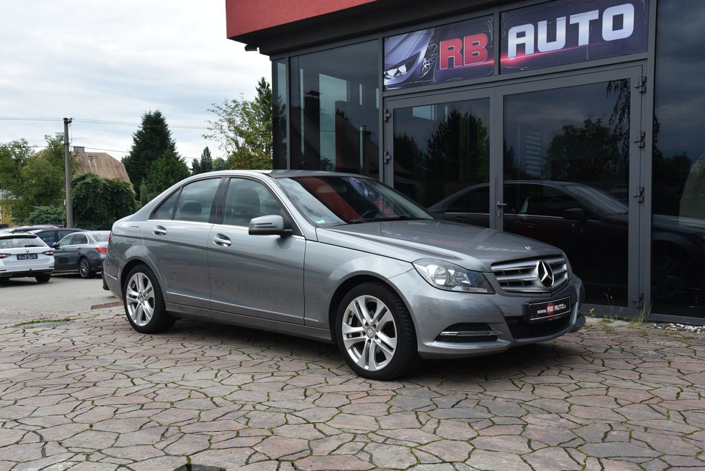 Mercedes-Benz Třídy C 2.2 CDi 100 kw Automat