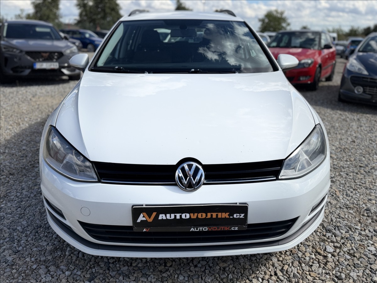 volkswagen-golf-1-6-tdi-navigace - 1