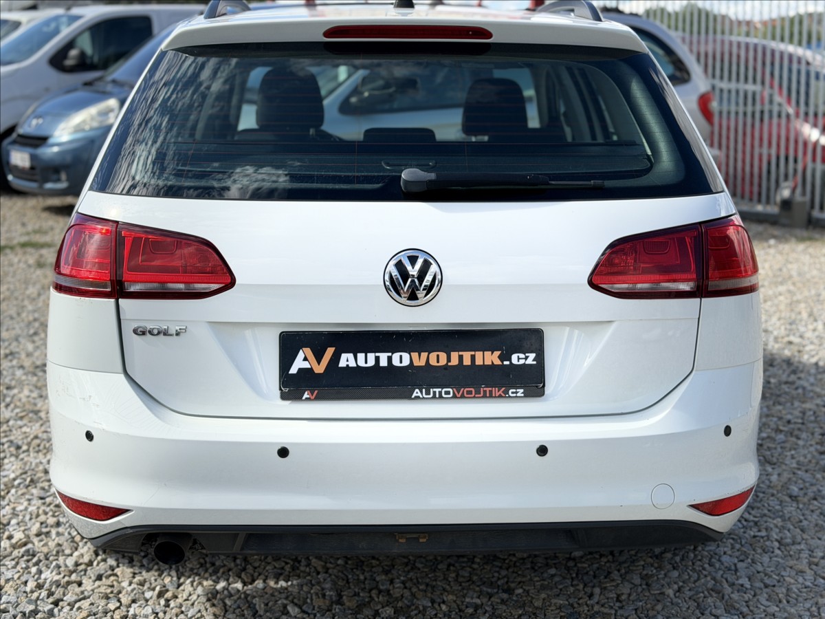 volkswagen-golf-1-6-tdi-navigace - 5