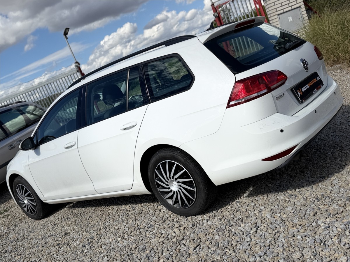 volkswagen-golf-1-6-tdi-navigace - 6