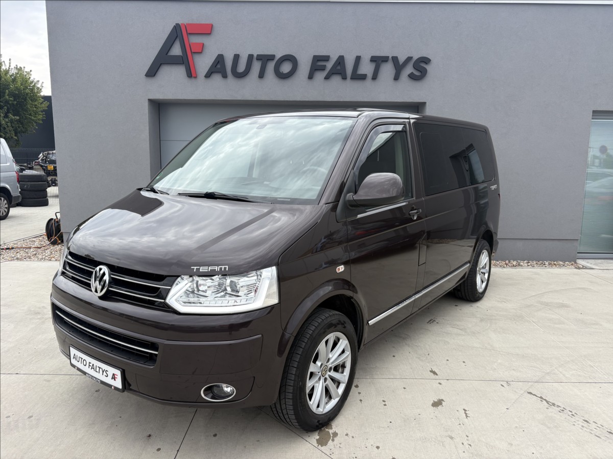 volkswagen-multivan-2-0-103-kw-servis-top-stav - 2