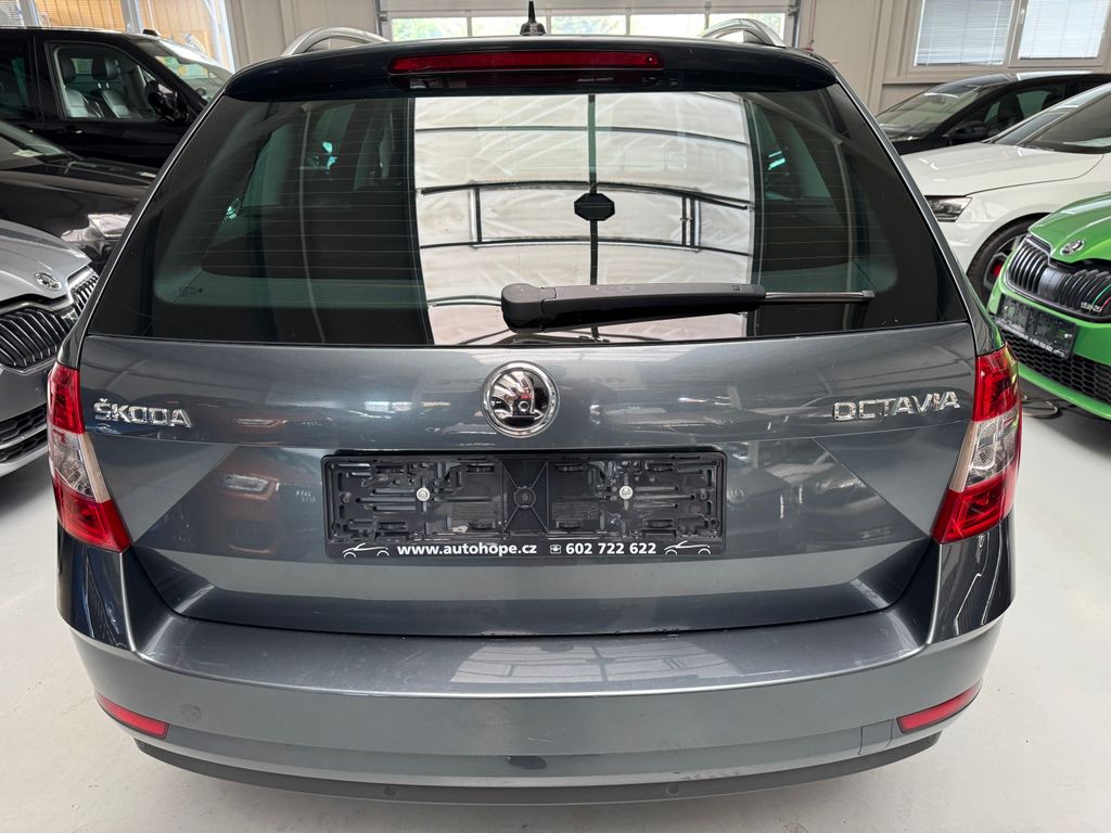 skoda-octavia-combi-1-6tdi-dsg-ambition - 4