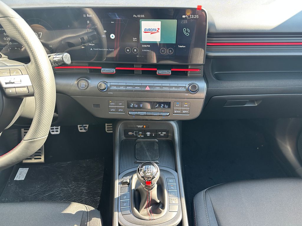 hyundai-kona-1-6-tgdi-mt-n-line-tech - 9
